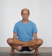 Hannes Iyengar Yoga Padmasana